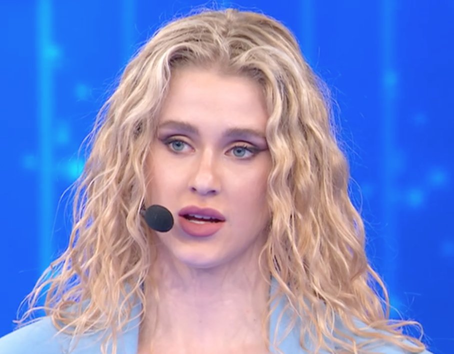 softcline's tweet photo. thread; esibizioni di isobel kinnear ad #amici22 (in aggiornamento) https://t.co/bYTfxhMFah