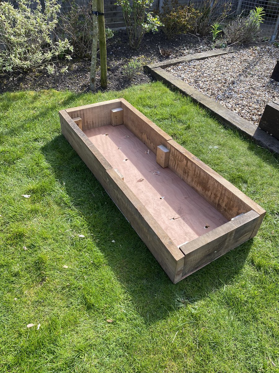 A timber planter made from salvaged oak off cuts which were a bit warped and twisted. I just need to treat, line and fill now in preparation for veg being sown