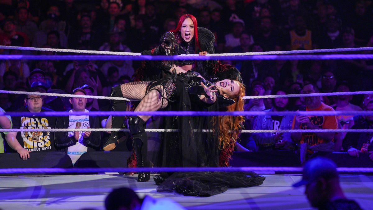 _zvonchy_'s tweet image. Alba Fyre and Isla Dawm are just so goddamn good at wrestling 🔥🔥 #AlbaFyre #IslaDawn