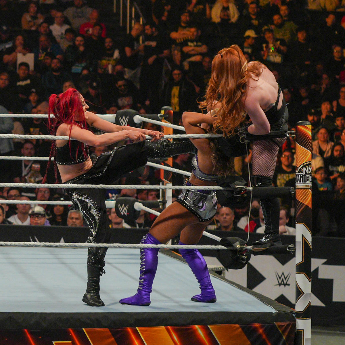 _zvonchy_'s tweet image. Alba Fyre and Isla Dawm are just so goddamn good at wrestling 🔥🔥 #AlbaFyre #IslaDawn