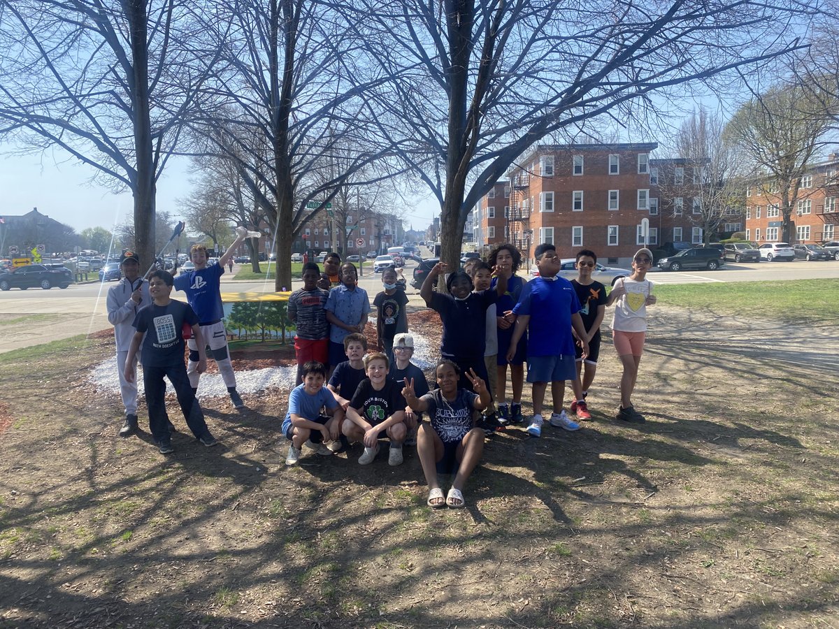 PerrySharksBPS tweet media