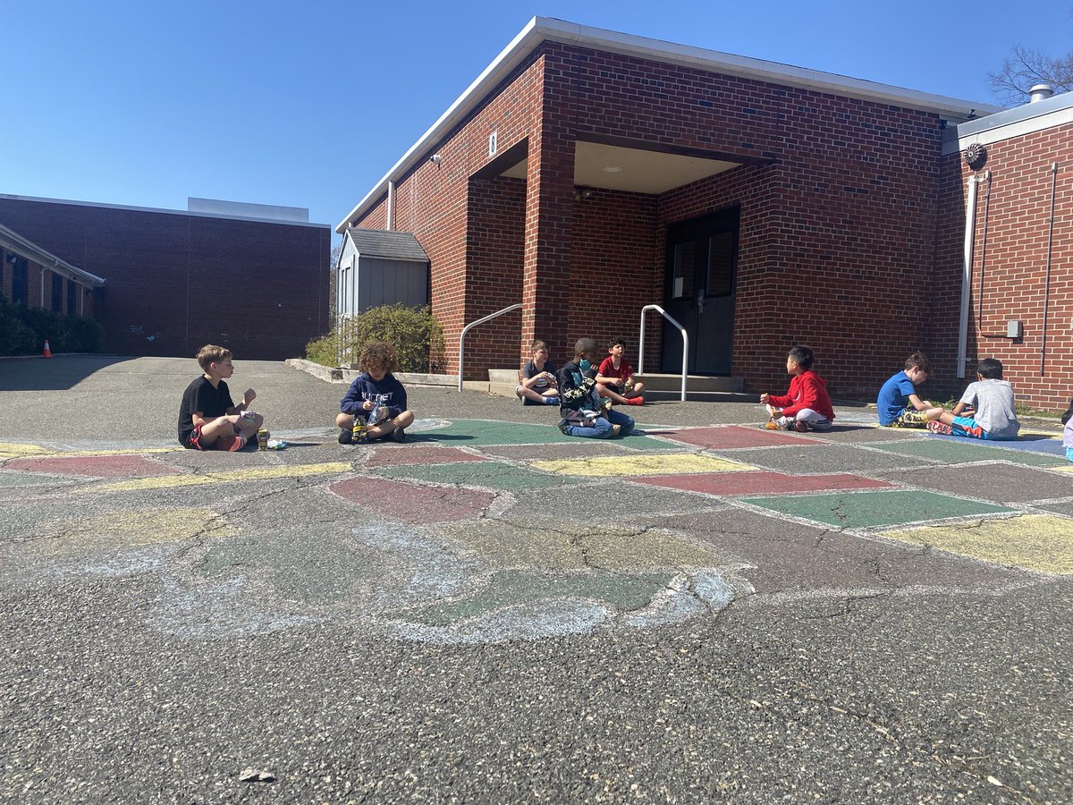 Kristin Santos tweet media