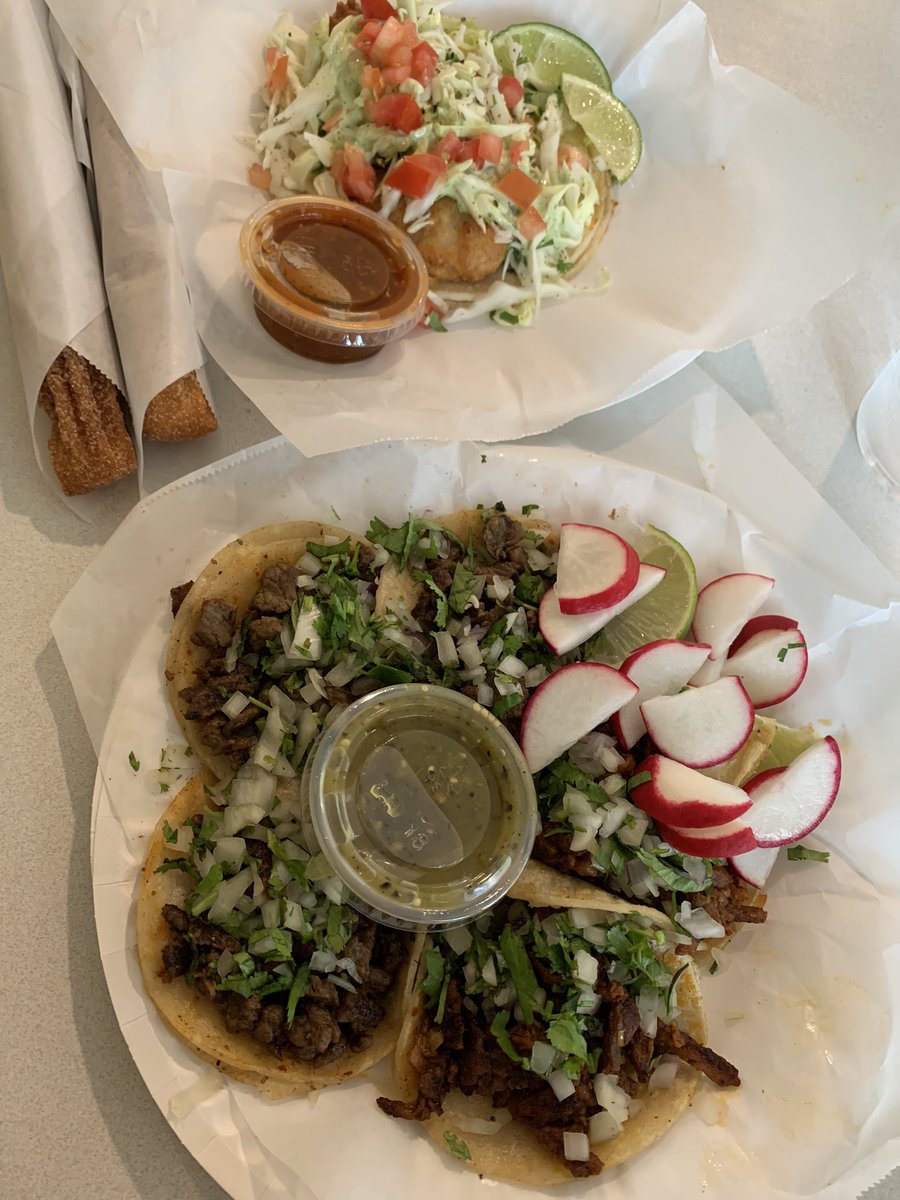 Went a little crazy for lunch 😂

3 asada, 2 al pastor, 1 fish taco 🌮 

2 churros with cajeta inside 🤤🔥

Second gym session incoming tonight💪🏽🏋🏽‍♂️🏃🏽‍♂️😫