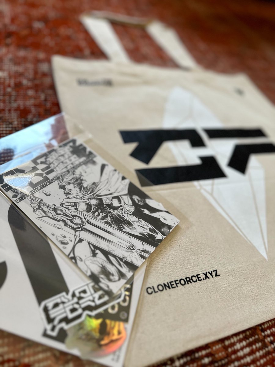 //MERCH

Founder <a href="/saffakaneraNFT/">Saffakanera.eth</a> will be at the exclusive RTFKT Clone X NYC event this evening handing out some goodies.

Don’t sleep 💤 

Event organised by <a href="/CloneXNYC/">CLONEX NYC</a>