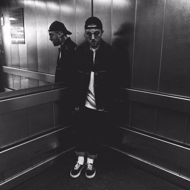 malcompicsdaily's tweet image. happy friday