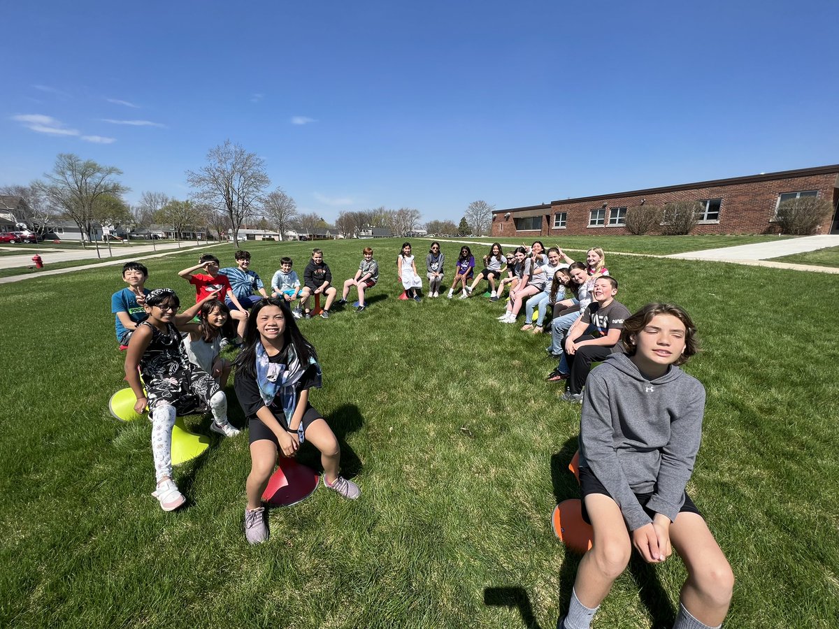 Today’s sunshine was perfect for a class meeting outside! ☀️ #inspire96