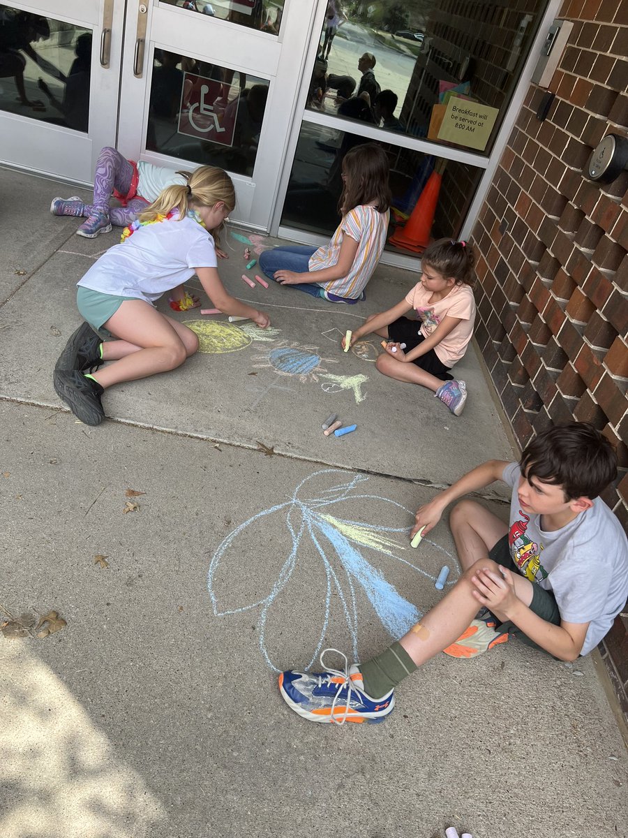 McAlexander5th's tweet photo. @MPS_Morton 1st and 5th graders can’t wait to see you at the Luau tonight!! @MortonPTA https://t.co/FtirvQkoRN