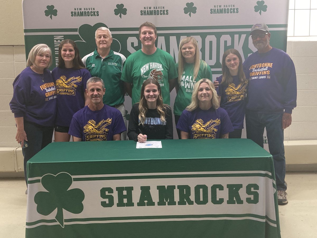 newhavensports's tweet photo. Congratulations to Brenna Langenberg for signing her letter of intent to play basketball at Fontbonne!! https://t.co/7bC86cgLB6