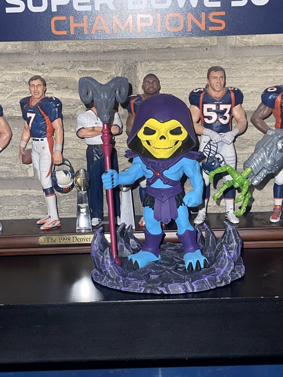 Kenzos_Creation's tweet photo. Mail Call! Got my @IronStudios Skeletor today! Such a cool statue! Thanks to @pixeldan for the info! @MastersOfficial #mastersoftheuniverse #skeletor #irionstudios #motumini https://t.co/7iqfNCk30c
