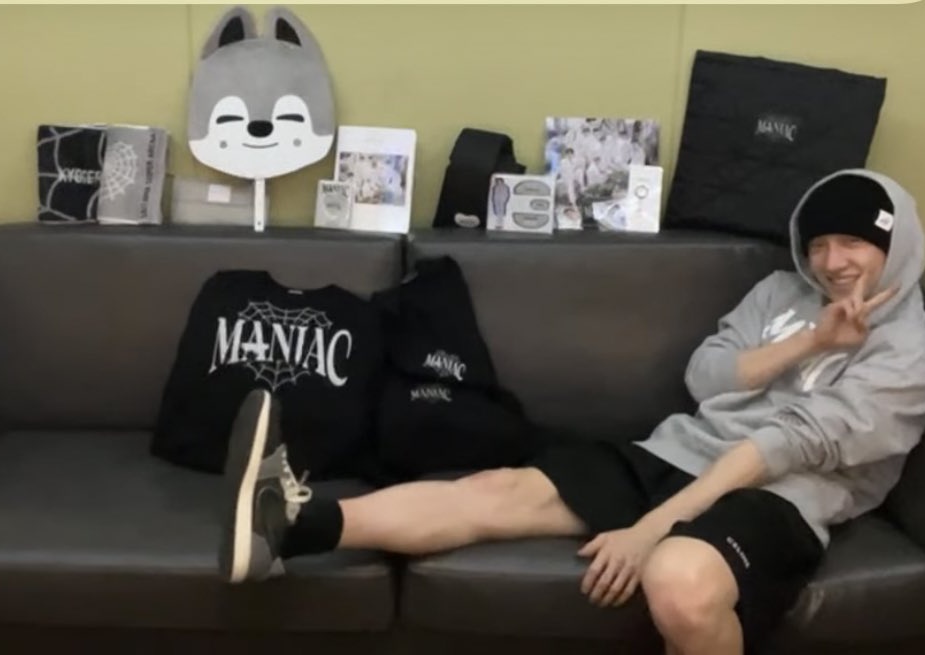 selinnie tweet media