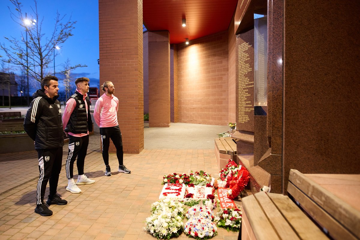 FulhamFC's tweet photo. We will always remember the 97 victims of the Hillsborough disaster, and our thoughts remain with everyone affected.

Marco Silva, Tom Cairney and Tim Ream paid their respects this evening. https://t.co/71dB2Oh5Xz