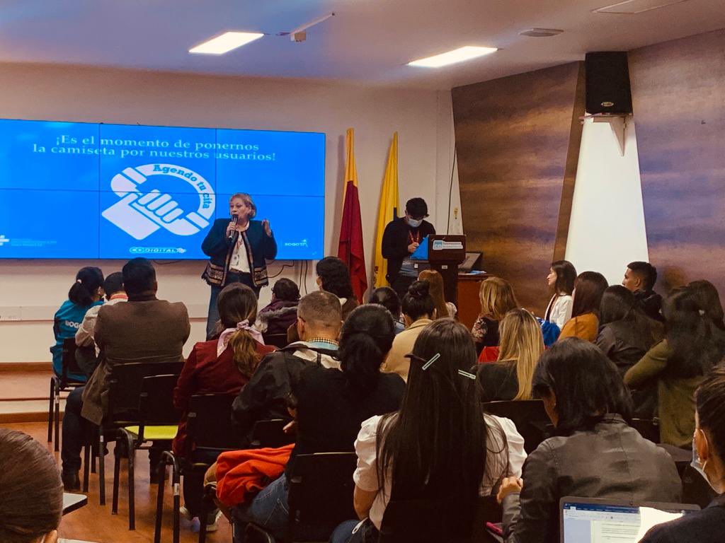 SubRedCentroOri's tweet photo. #AEstaHora ⏳damos a conocer la estrategia AGENDO TU CITA ✍🏼.
El Comité Directivo, Junta Directiva y colaboradores de nuestra Subred CO, atienden el llamado de los usuarios. Ellos enfocarán sus servicios en reducir los tiempos de espera para acceder a los servicios.🧑🏽⚕️#CODigital https://t.co/6tcKcEfPH0