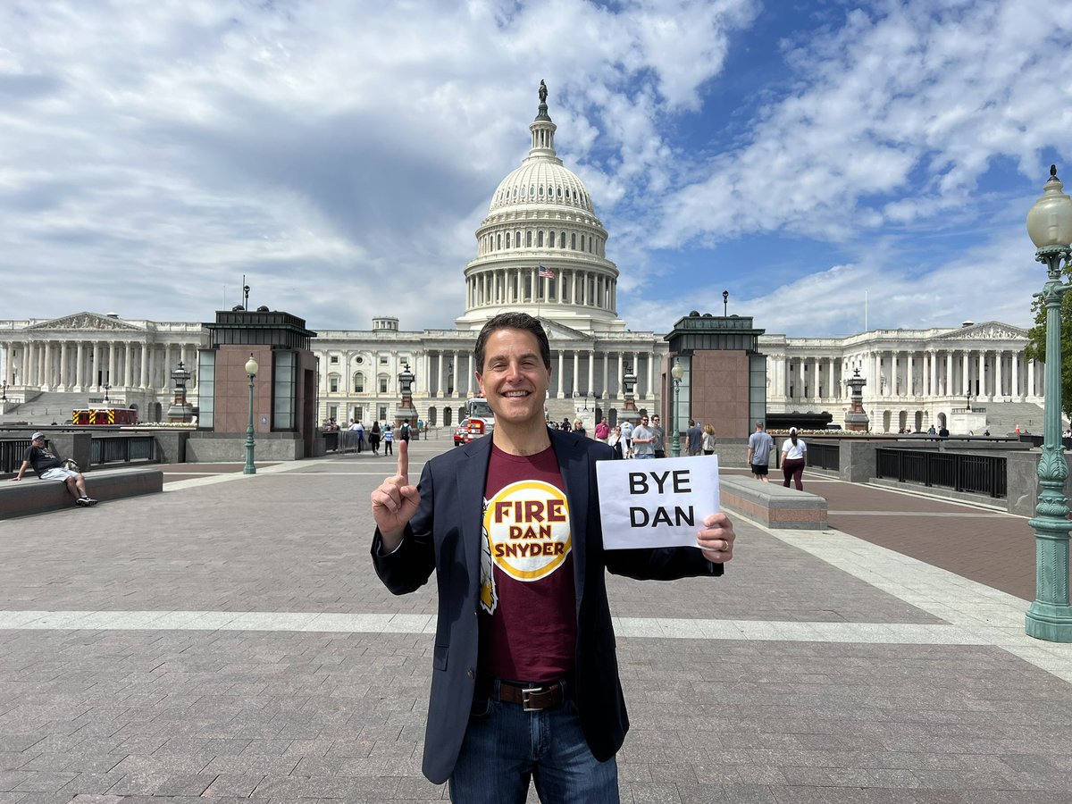 TomManatos's tweet photo. Celebrated a bit between meetings today. This city is energized and locals are so happy. So many high fives and thumbs up! #ByeDan #DoneWithDan https://t.co/sBOCWWuiJR