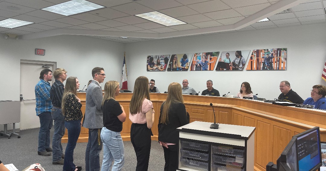 WOW-At last night's Board Meeting, the <a href="/SEPolkFFA/">Southeast Polk FFA</a> Agricultural Issues Team, which consists of SEP juniors &amp; seniors, presented their skit that won Regionals &amp; qualified them for State competition.  They impressively performed a real-life Iowa agricultural  issue. Good luck!#1SEP
