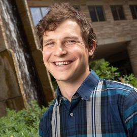 Join us today for a presentation by Matthew Ross from Colorado State University! Matthew will be presenting on "Harmonizing dissonant water quality data for scientific insight and water resource management". This seminar will be in RUCH 103 at 3pm!