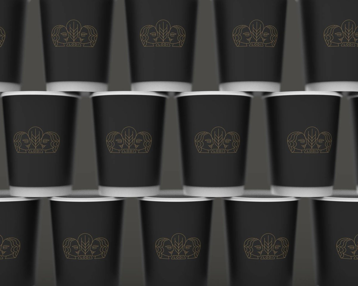 art deco design for your cup of latte 
.
.
.

#customdesigned #custompackaging #packagingdesign #packaging #cafe #bakery #rockefellercenter #bakeryshop #bakerylove #breadlover #thinkpackage