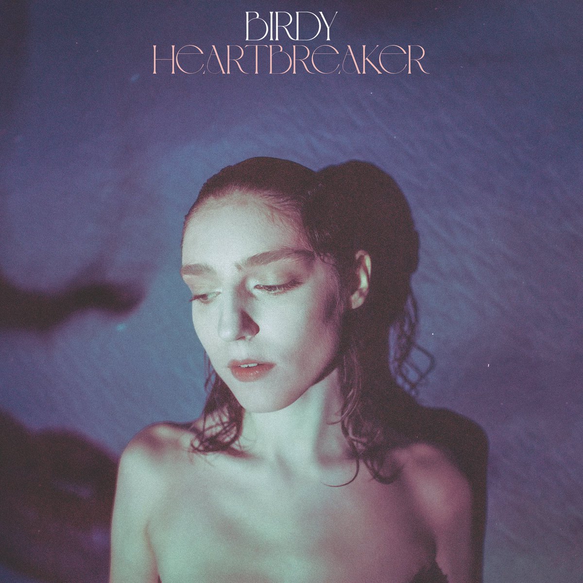 birdy's tweet photo. Heartbreaker and the official video is out next Friday 💔
https://t.co/t4F4sRVgj8 https://t.co/gBSHzKJzOy