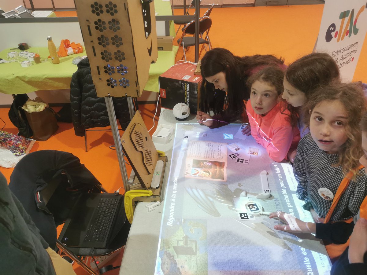 Play572's tweet image. Quel plaisir de retrouver une partie de l&apos;équipe @Projet_eTAC  de @stefleck4 au Festival du numérique du #TNE
Festival du numérique du #TNE des #Vosges
#recherche 
@RA_GrandEst 
#ÉcoleInclusive 
#ÉcoleNumérique