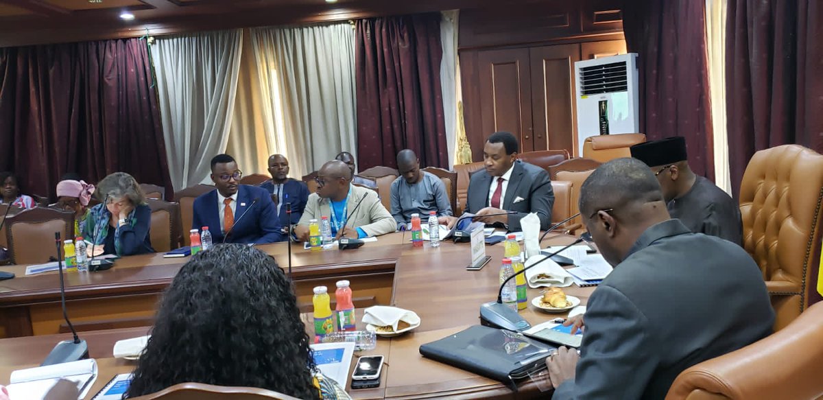 whocmr's tweet photo. Le Représentant de @WHO au #Cameroun @PhanuelHabimana a participé ce 14 avril 2023 aux travaux du Comité de Coordination Inter-Agence. 

Trois points au menu :
✅Performances 2022 du @pevcameroun 
✅Plan de travail 2023 du #PEV
✅Soumission du Cameroun au Financement de @gavi_fr https://t.co/ljzur7vhhS
