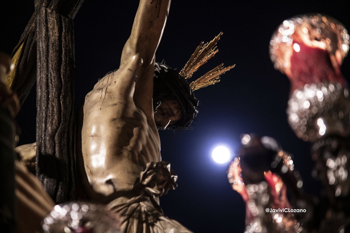 JaviviCLozano's tweet photo. #SSanta23 #MartesSanto Estación de Penitencia de la Hermandad de los Dolores - Cerro del Águila 2023 *DETALLES* @DoloresdelCerro 📸 Javier Cantos Lozano 📲 https://t.co/oDJGvGLBbt https://t.co/igdcwEwiH8
