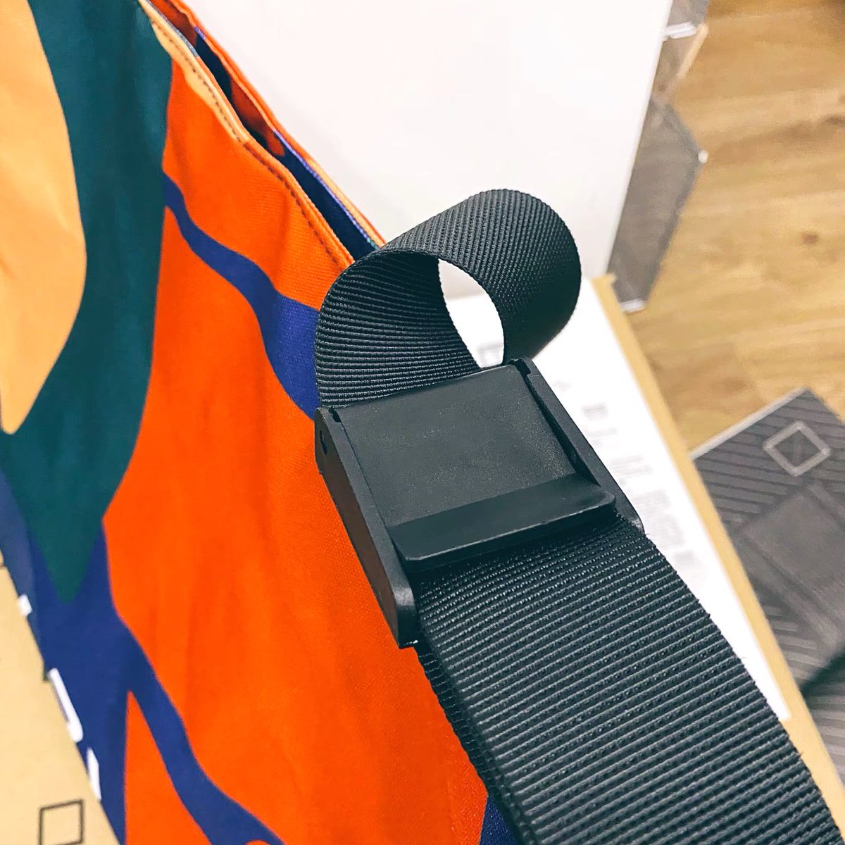 อีกี้ต้องมีสิ่งนี้นนนนนนนนน
กระเป๋าจุกของเยอะมาก ใส่ของไปเรียนไปเที่ยวใบเดียวจบ สะพายข้างเทๆแบบY2K ก็เก๋ไปอีกกกกกกกก 10/10

🍡 s.lazada.co.th/l.Xs5G