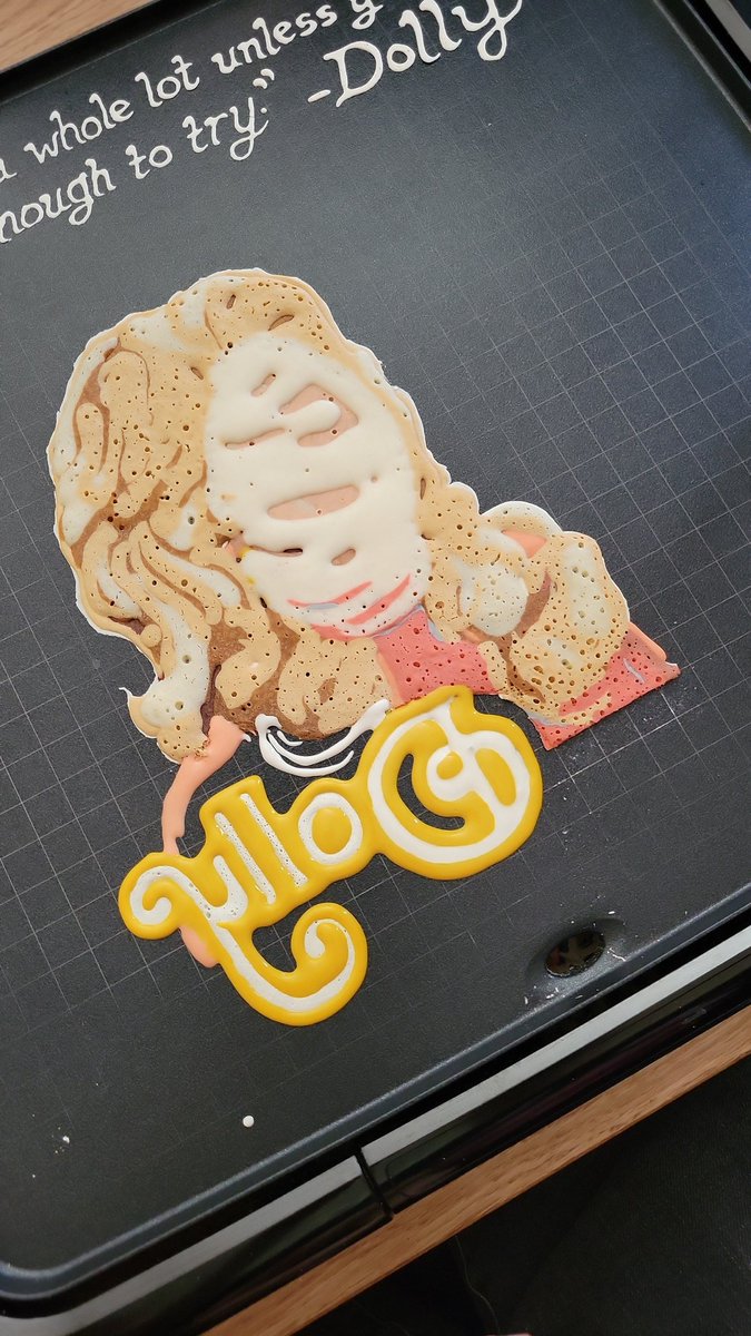 Fixed it! OK back on track for Wella to add in the flowers! Come wish them a Happy Birthday! twitch.tv/thejoyofpancak…