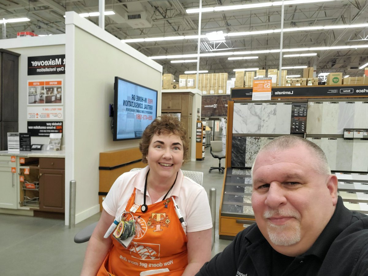 John_JohnsonWSF's tweet photo. Tabitha, Flooring Specialist  at HD0406 enjoys how using the SAM Estimater you can go right into setting up the measure!!!  #samtool  @jamie_kempton @Dave34163680 https://t.co/KeORJWrgI7