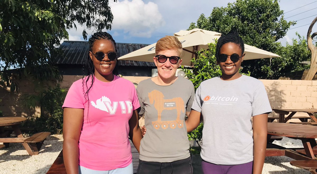 Tam30920200's tweet photo. We had an amazing meeting yesterday in Lusaka Zambia🇿🇲@scallywags with the amazing @AnitaPosch on educating our fellow women by empowering them and providing education and networking opportunities in the world of #bitcoin #BFFbtc https://t.co/e6aPTrUO3z
