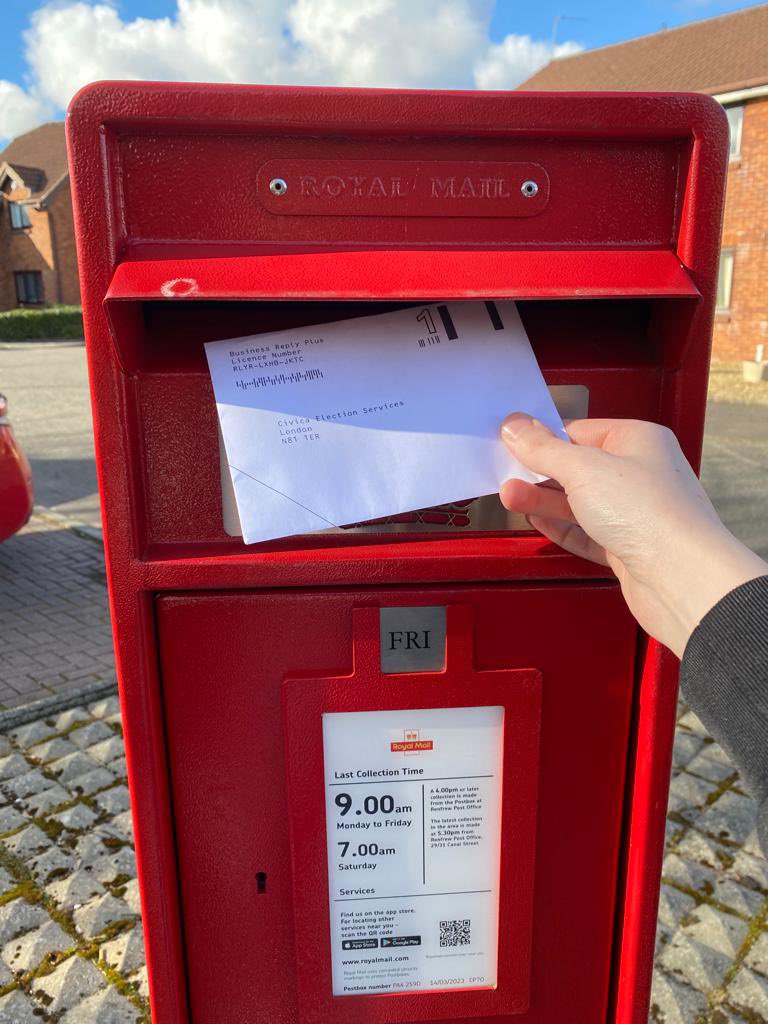 Solidarity with colleagues from <a href="/Hutchesons/">Hutcheson Stanislaus</a>  balloting for strike action. No to fire and rehire! <a href="/EISUnion/">EIS</a> <a href="/EISGlasgow/">EIS Glasgow</a>