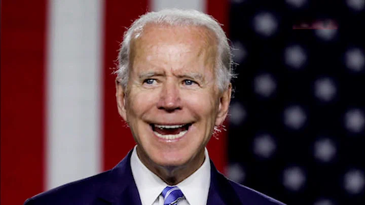 этот лидер нации так отжег в Ирландии, что Риши Сунак до сих пор в себя приходит. А это нехорошо - премьер все-таки.
Нет, с этим надо что-то делать. Двести лет супердержаву строили, а он ее за два года угробил, пожилой проказник....