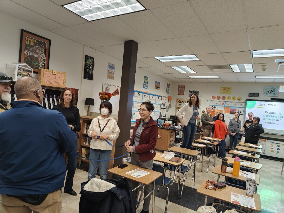 KristinaCotran's tweet photo. Thrilled to share engagement and closure practices with CHS staff! We have an eager and energetic team of teachers who are engaged in social emotional learning and itβs exciting!!! #SELImplementation #ChaffeyTigers π― https://t.co/Wwh2OebE2b