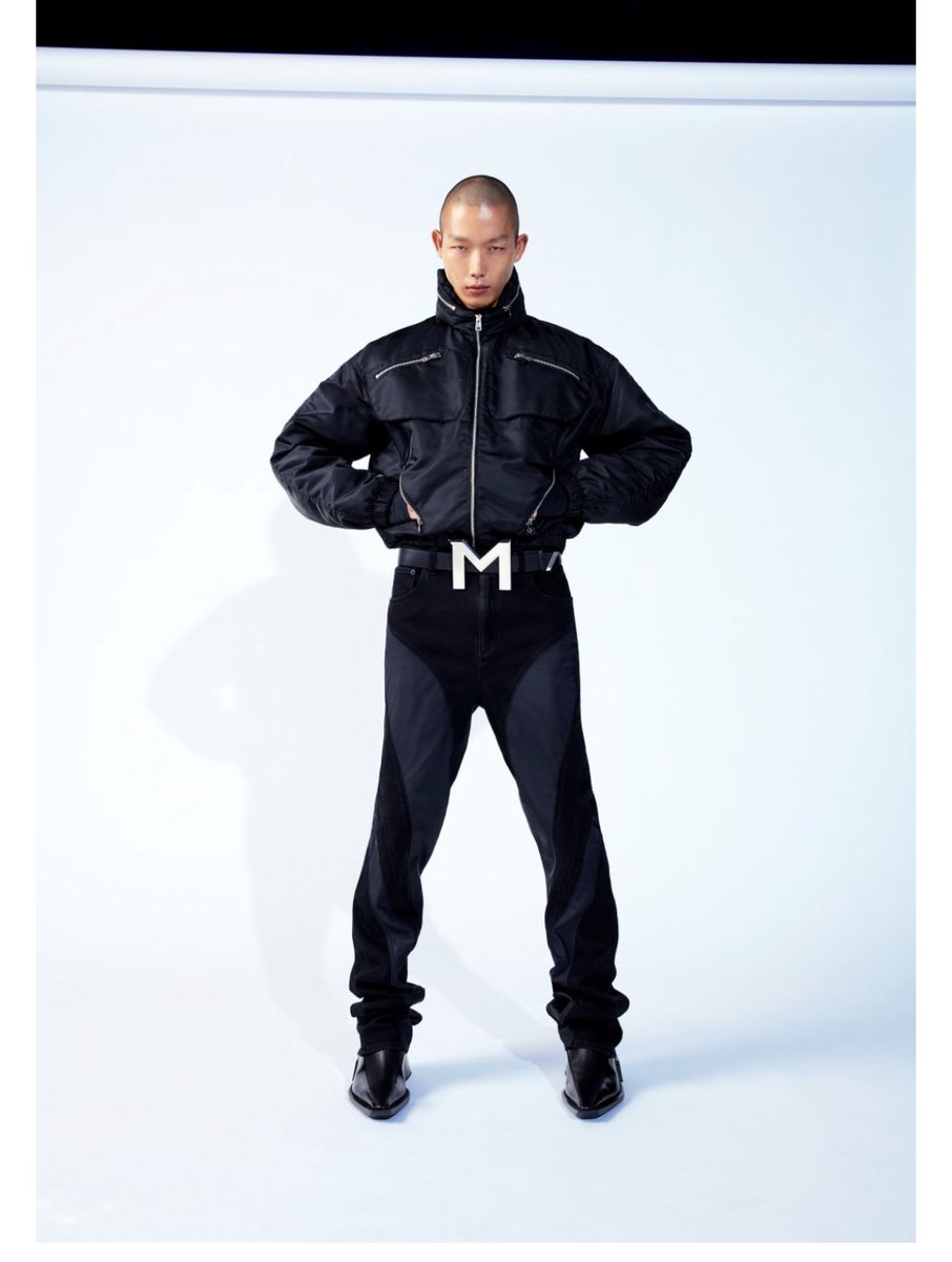 sachsenevi's tweet photo. @k____elly Lord help me bc i need the mermaid man belt https://t.co/viTMTOu9yQ