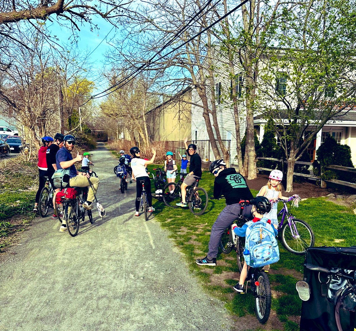 Fridays are for the #bikebus <a href="/CoachBalto/">Sam Balto</a> @BIKABOUT