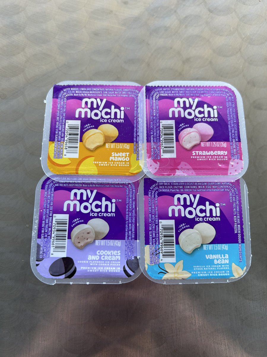 iuidining's tweet photo. Have you tried Mochi yet? It’s the best way to eat ice cream.😋 Try one today at the markets around campus! Available at the Campus Center, as well as the ES and Law buildings.

#mochi #middaysnack #themarket #iupui #iupuidining https://t.co/wgV7nd13Zs