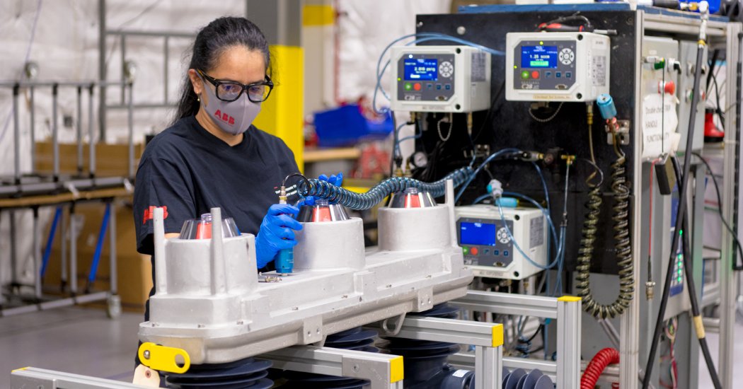 EmpoweringPumps's tweet image. ABB is accelerating its growth strategy in the United States by investing approximately $170 million and creating highly #SkilledJobs in #manufacturing, innovation, and distribution operations. bit.ly/4392FMC #MotorIndustry @ABBMotorDriveUS #CleanEnergy