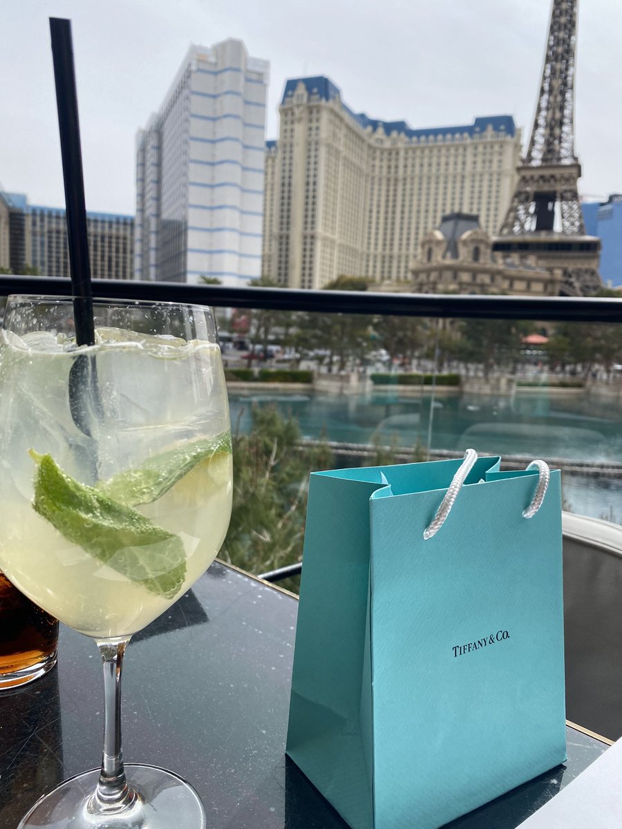 calCPFC1's tweet image. This time last week 😩 #spago #BellagioFountainView #lasvegas