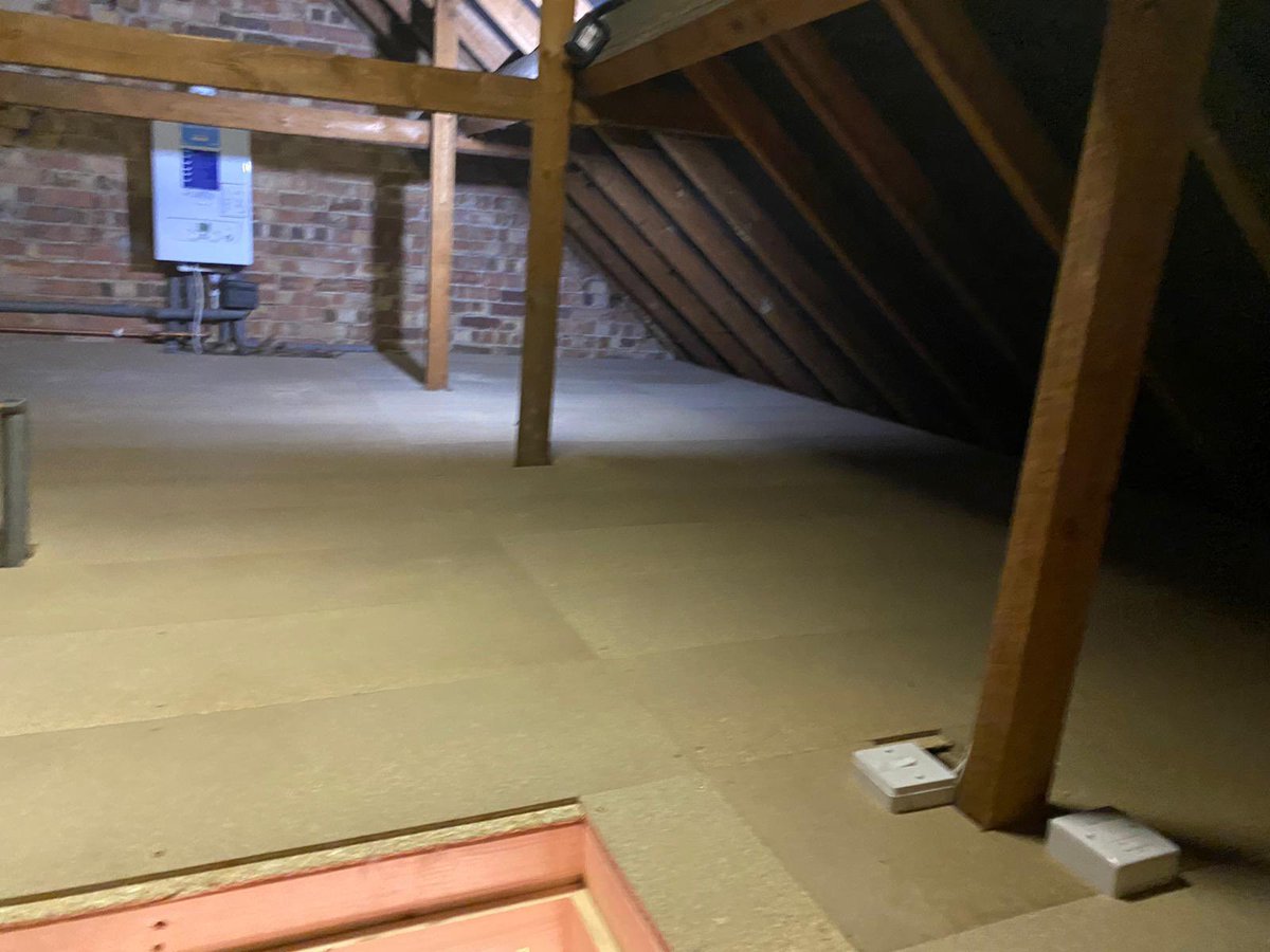 loftladderpros's tweet image. NEED EXTRA STORAGE SPACE?
Our aim is to provide customers with extra loft storage space at an affordable price😊
Call free on 0808 301 9548 to arrange your free home survey &amp;amp; quotation.
homecountiesloftladders.co.uk
#loftstorage #storagespace