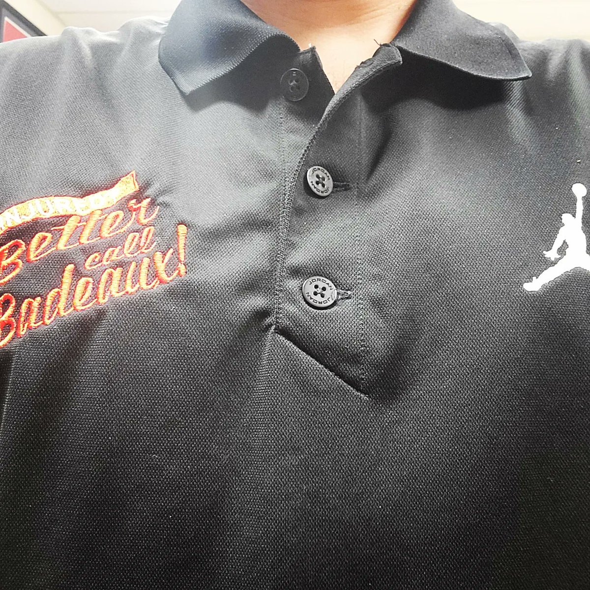 BadeauxLaw's tweet photo. Had to follow up last week with the away color threads and Jordan OG lows.

"First, you get the clients, then you get the khakis, and then you get the kicks."
#BetterCallBadeaux #Khakis #FreshPairFriday #Chicago1s #OGLows #JordanLawyer #SueDat https://t.co/ybEntox87b