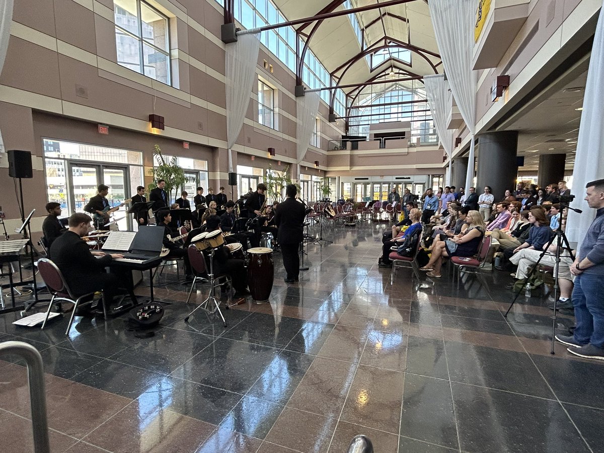 NYSSMA_Official's tweet photo. Congratulations @NPSD HS Jazz Ensemble on your outstanding performance at @NAfME All Eastern Conference in @CityRochesterNY ! https://t.co/JCqZqunSAB