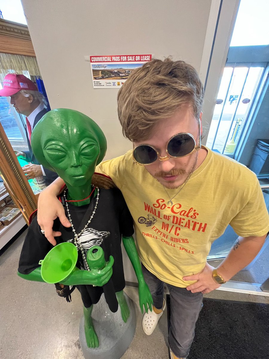 carvercommodore's tweet photo. Off day yesterday 🥰
⚡️
Back at it tonight for @mesamusicfest in Mesa, AZ! We’re on at 7 pm at the @niletheater and it’s free! Come on out If you’re anywhere near Phoenix
⚡️
KEEP LISTENING TO DROWN ME PLS LOVE YALL https://t.co/tIFz5Z8aRx