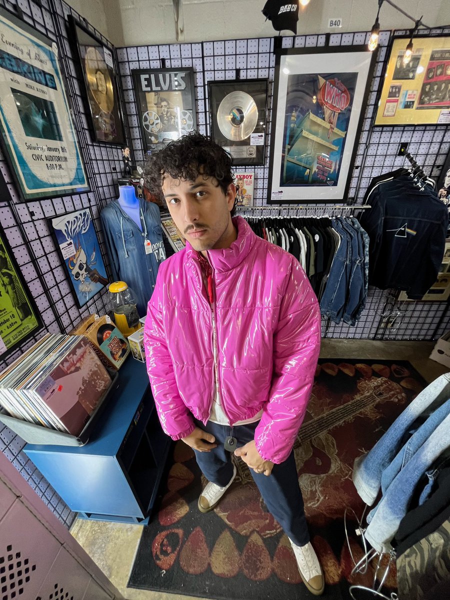carvercommodore's tweet photo. Off day yesterday 🥰
⚡️
Back at it tonight for @mesamusicfest in Mesa, AZ! We’re on at 7 pm at the @niletheater and it’s free! Come on out If you’re anywhere near Phoenix
⚡️
KEEP LISTENING TO DROWN ME PLS LOVE YALL https://t.co/tIFz5Z8aRx