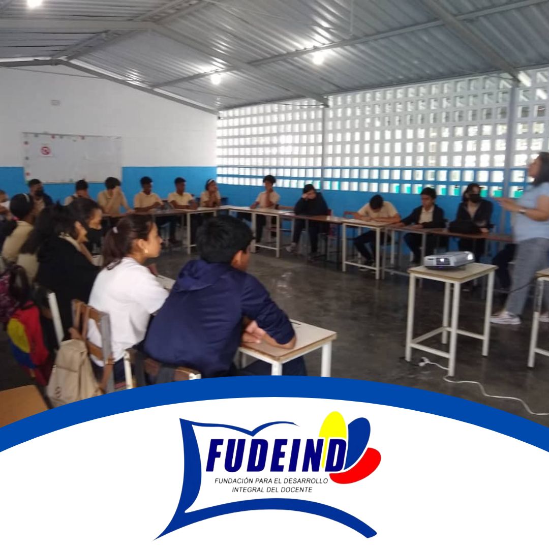 fevemaestros's tweet photo. El programa Valores Ciudadanos para Estudiantes se realizó este jueves 13 de abril en la U.E.N. Antonio Guzmán Blanco con los alumnos de 4to Año sección A.
📌Se contó con la presencia del Lic. Rodolfo Rodríguez Coordinador de Proyectos de la Hanns Seidel para Venezuela. https://t.co/aawLyovknc
