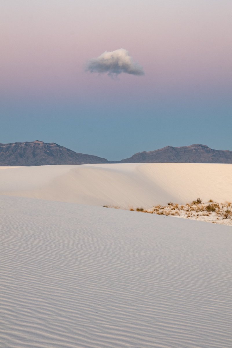 Acphoto79's tweet photo. Sunrise at White Sands National Park, New Mexico. US 

https://t.co/48eJN3y1AJ

#fineart #photography #NewMexico #Leica #Travel #sunrise #whitesands #dunes https://t.co/8wUIsabkdN