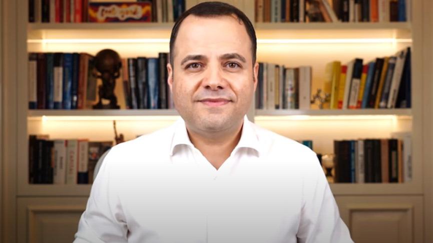 Özgür Demirtaş: Bakkala giderken yanımızda bir avuç dolusu para taşımamız gerekiyor. 500 ve 1000 TL'lik banknotları çıkarın. Olan oldu.