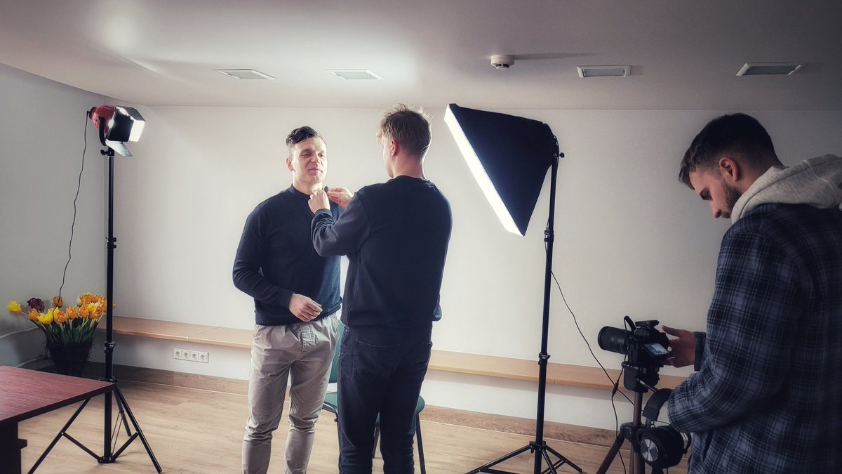 During #nordtournet4  project we seek to create methodological material in video format for #tourism companies and organisations about artificial intelligence powered tools. Today we started filming the first video in Klaipėda tourism information center #AI #creativity #AdultEdu