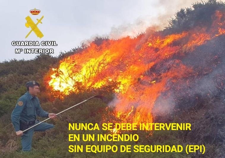 apamcyl's tweet image. Nos vemos en la obligación de avisar de los peligros de esta imagen.
Ponerse a dar "paletazos" con un batefuegos en frente de llama 🔥 sin gafas 😎 de protección puede generar lesiones graves en los ojos y sin EPI,
quemaduras en las  manos, cara y cuerpo.
#UnaTemeridad
#NoLoHagas