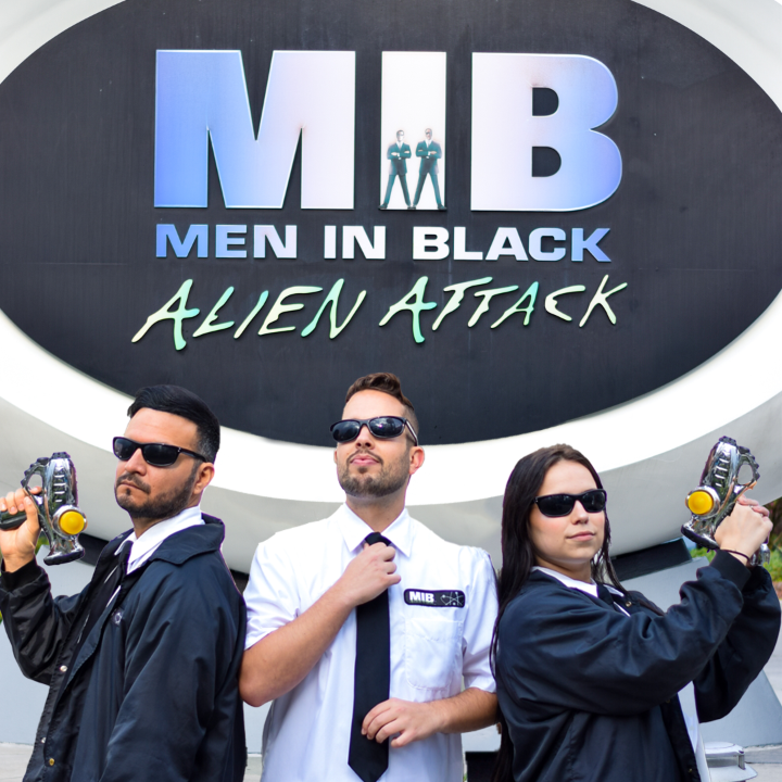 UniversalORL's tweet photo. From Bug Bait to Galaxy Defender: Follow these tips and tricks to get a high score on #MENINBLACKAlienAttack! 👽
🎙: https://t.co/I9mo9gC24n https://t.co/zDIllSyRZ1