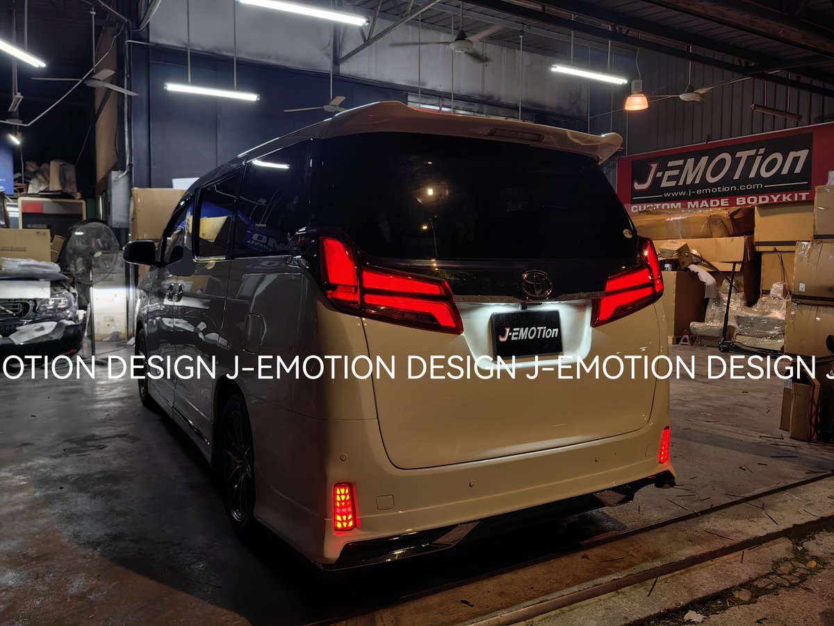 SimonChen9738's tweet photo. TOYOTA VELLFIRE AND ALPHARD 2008-14 ANH20 CONVERT TO AGH35 ALPHARD FACELIFT 2018-22 BODY PARTS AND BODY KIT 🇲🇾🇲🇾 #simonchen #jemotiondesign #alphard #alphard20 #alphard30 #20vellfire #30vellfire #vellfire #vellfire20 #jebodykit #jedesign #jemotionbodykit #lexus #lexuslm #estima https://t.co/ghpYRyGZZT