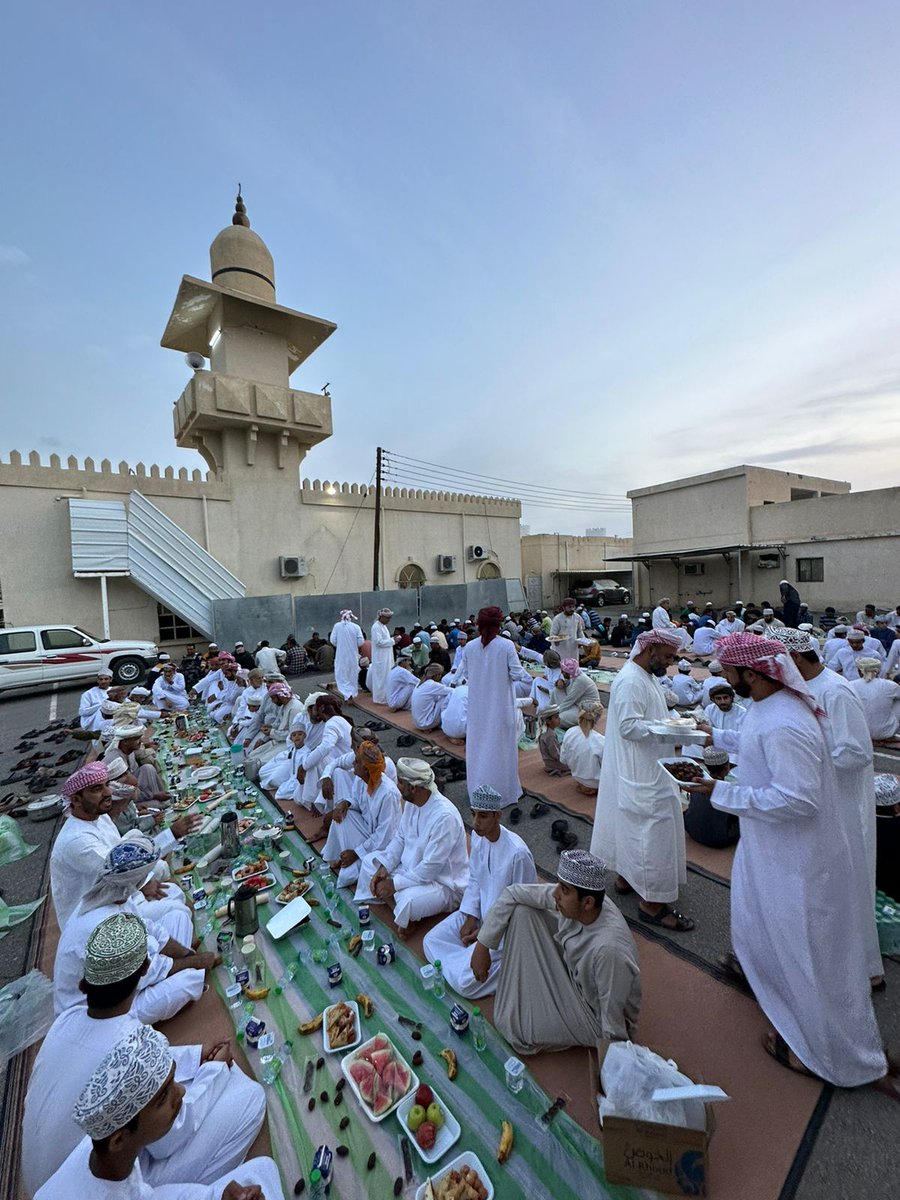 falajsudairyeen's tweet photo. جانب الافطار الجماعي بفلج السديريين والذي نظمه فريق فلج السديريين الرياضي الثقافي
ورمضان دائما يجمعنا على خير https://t.co/zlehtGRmSK