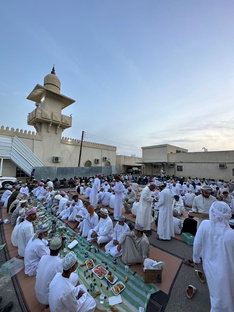falajsudairyeen's tweet photo. جانب الافطار الجماعي بفلج السديريين والذي نظمه فريق فلج السديريين الرياضي الثقافي
ورمضان دائما يجمعنا على خير https://t.co/zlehtGRmSK
